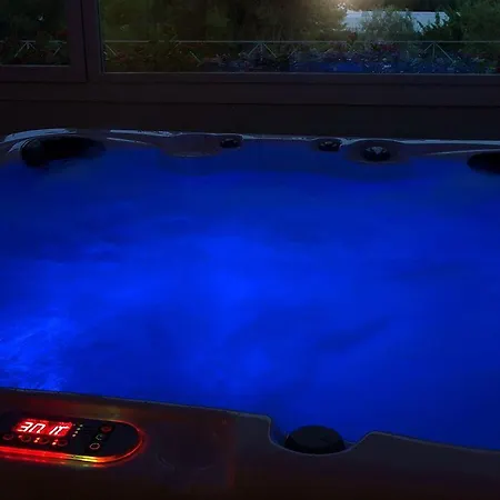 Hotel Le Ville Di Baia Dei Mergoli 3*